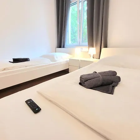 Voll Ausgestattete Ferienwohnung In アパート