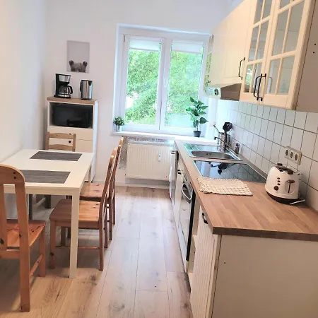 Voll Ausgestattete Ferienwohnung In アパート *